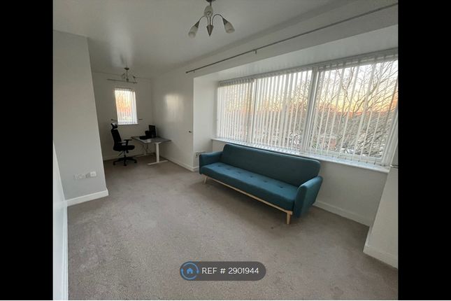 Flat  Lilafield Court, Kingstanding Road, Birmingham photo 4