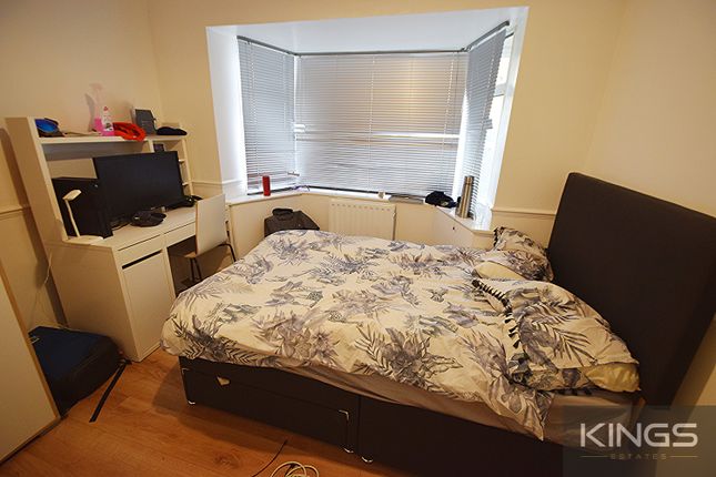 145, Weston Road, Guildford photo 5