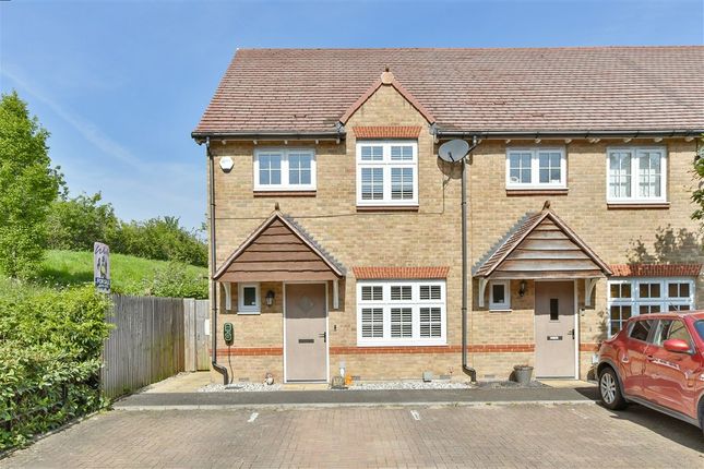 3-bed semi-detached on Papyrus Drive, Sittingbourne, £198,500