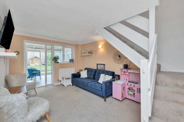 151 Burns Road, Royston photo 2
