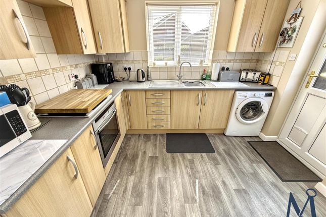 37, Ashland Drive, Coalville photo 2