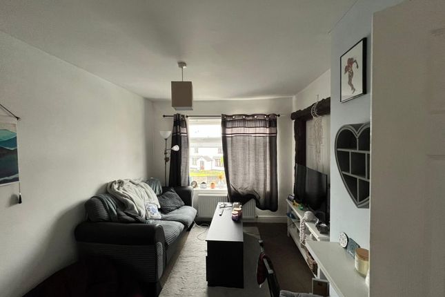 302B, City Road, Kitt Green photo 2
