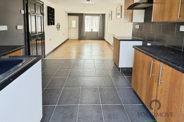 206, Kingsway, West Midlands photo 2