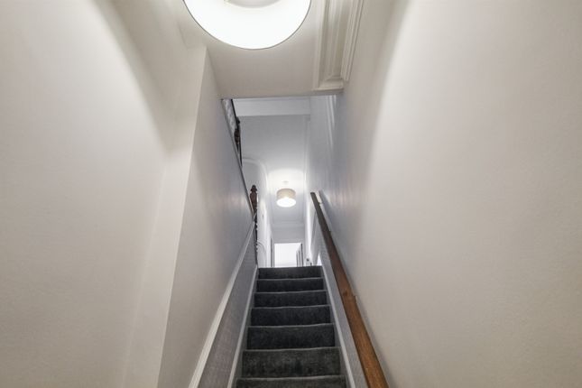 3 Skardu Road, Cricklewood, London photo 2