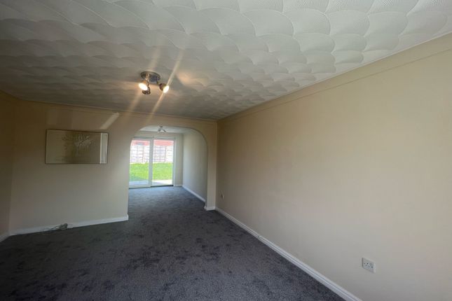 11, Stockport photo 3