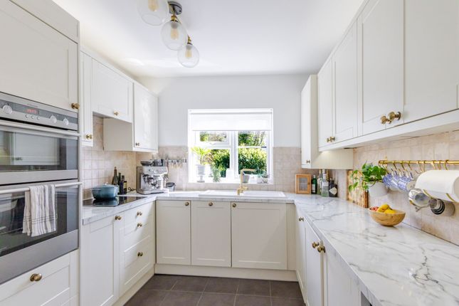 4 The Grange Chorleywood Close, Rickmansworth photo 4