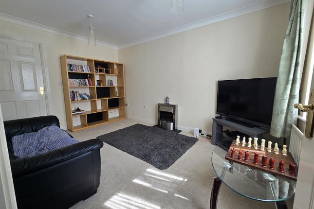 42, Honeymead Lane, Sturminster Newton photo 3