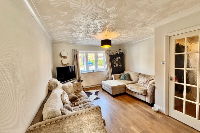 44, Manor Road, Peterborough photo 5