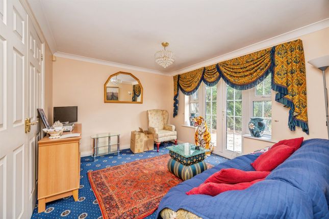 5, Burghley Way, Derby photo 4