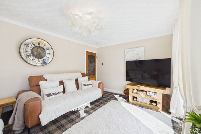 60 Bentfoot Road, Wishaw photo 3