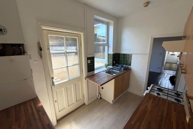 44, Volta Street, Selby photo 5