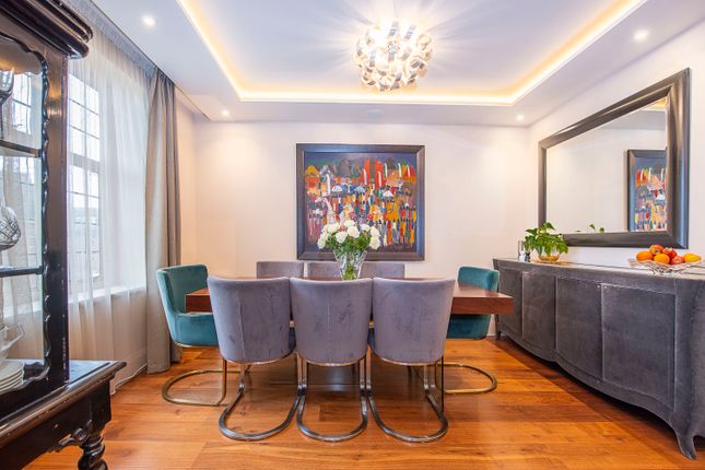 Flat for sale in Portsmouth Road, London