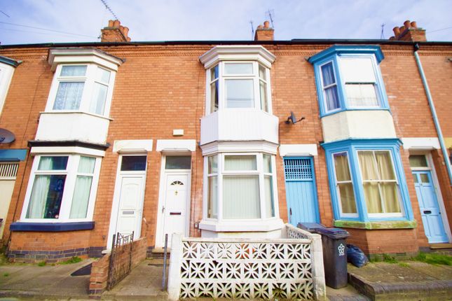 Terraced house to rent in Ivy Road, Leicester