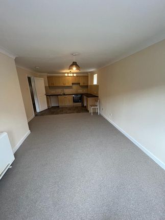 Thumbnail Flat to rent in Baronson Gardens, Northampton