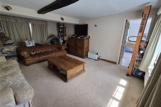 Tudmore Cottage,, South Cerney, Gloucestershire photo 5