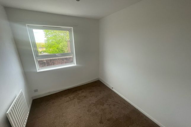 Flat to rent in Boulton Grange, Telford, Randlay