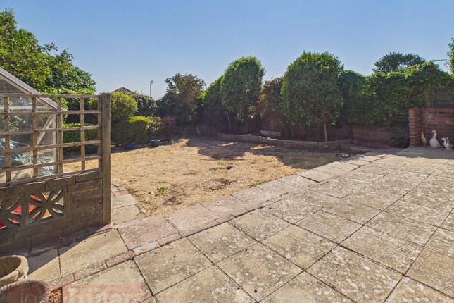 86, Bevendean Avenue, Brighton photo 2