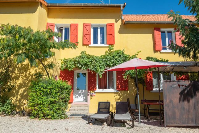 Hotel/guest house for sale in Villelaure, The Luberon / Vaucluse, Provence - Var