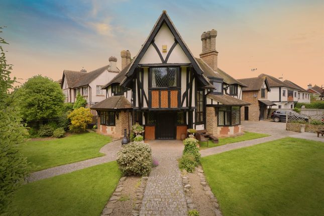 Tudor House, 1, Parkway, Bognor Regis photo 3