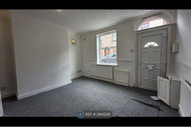 Grosvenor St, Rochdale photo 3