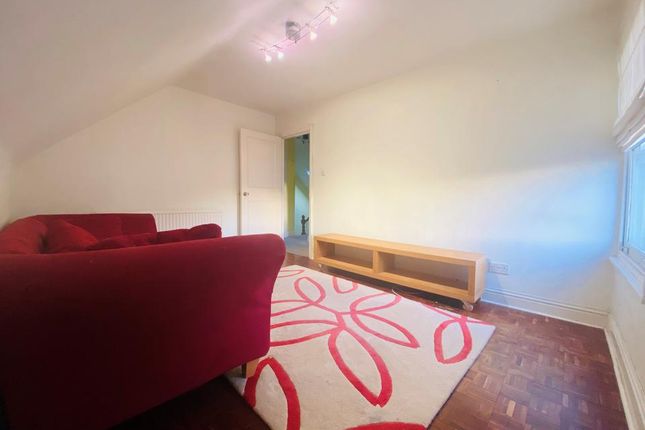 Thumbnail Flat to rent in Portland Rise, London