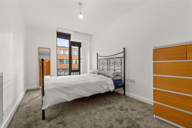 Flat for sale in Mulberry House, Burgage Square, Wakefield