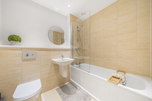 Flat for sale in Station View, Guildford, Surrey