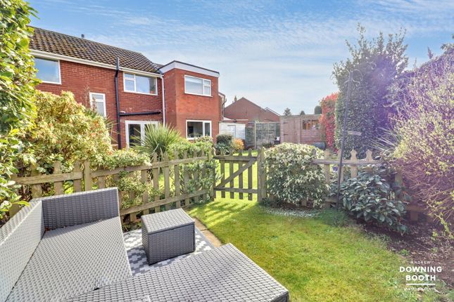 6, Thornes Croft, Stonnall photo 4