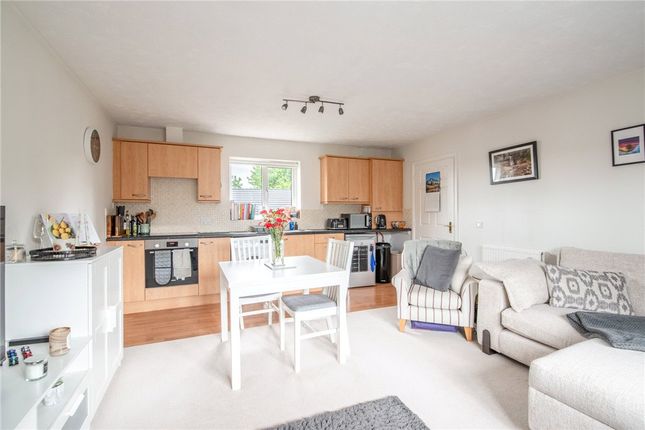 25, School Street, Bingley photo 4