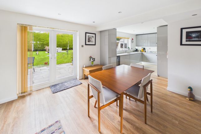 183, Warsash Road, Warsash, Southampton photo 4
