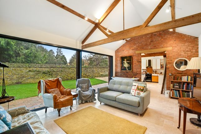 Thumbnail Barn conversion to rent in Victoria Terrace, Oxfordshire