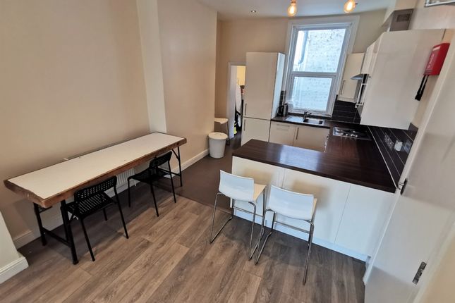 116 A Cleveland Street, Fitzrovia, London, W1T 6PD, London photo 4