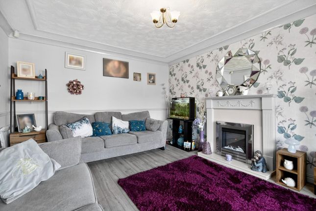 22, Wilmot Gardens, Dudley photo 4