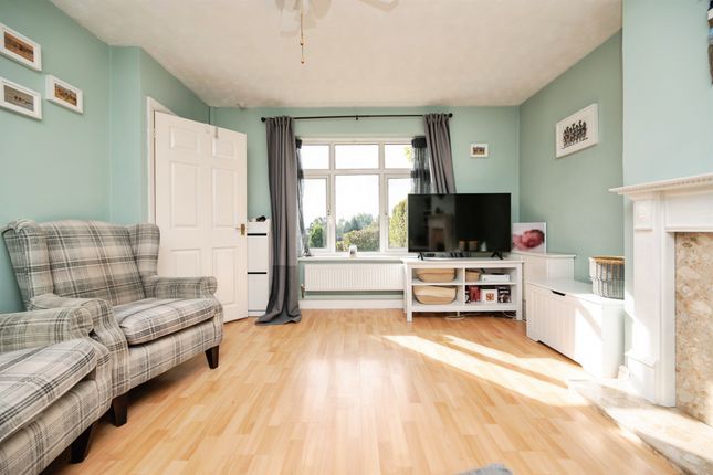 12, Bevis Grove, Birmingham photo 3