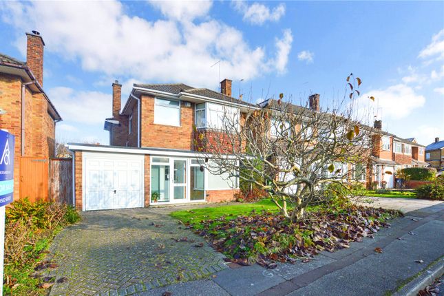 Thumbnail Detached house for sale in Keswick Close, Dunstable, Bedfordshire