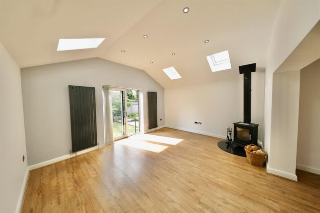 9, Benningholme Lane, Hull photo 2