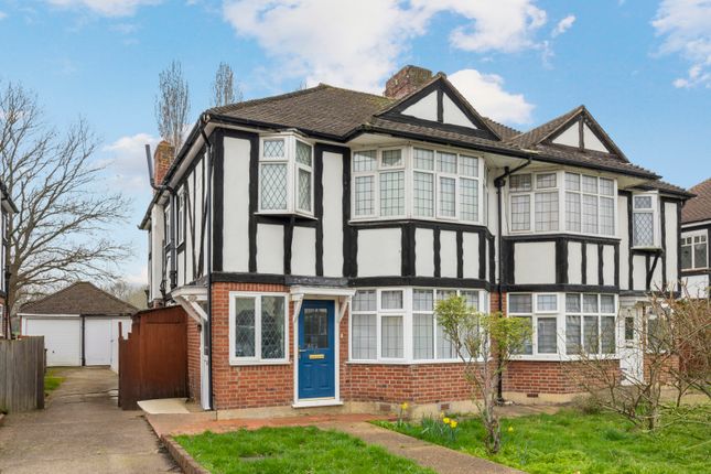 1-bed flat on 20, Aboyne Drive, Raynes Park, £325,000