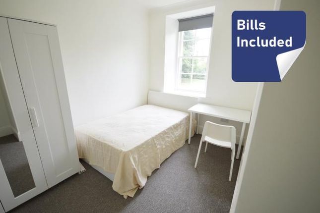 6-bed flat on Bernard Terrace, Edinburgh, EH8, Edinburgh, £700/mo