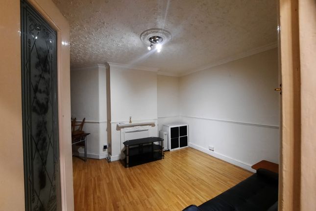 Flat for sale in Lilford House, Lilford Road, Camberwell, London