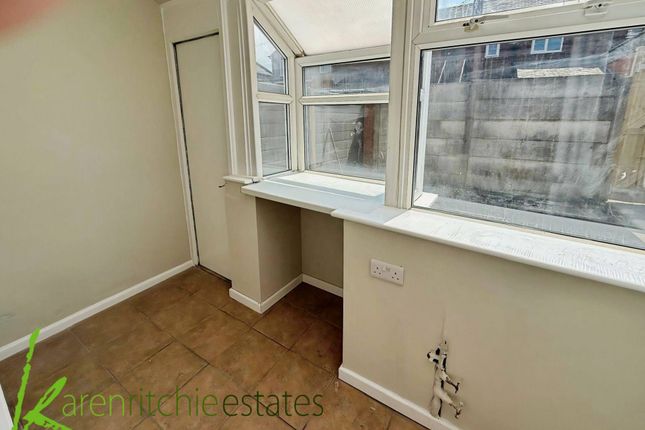 51, Abbotsford Road, Bolton photo 4