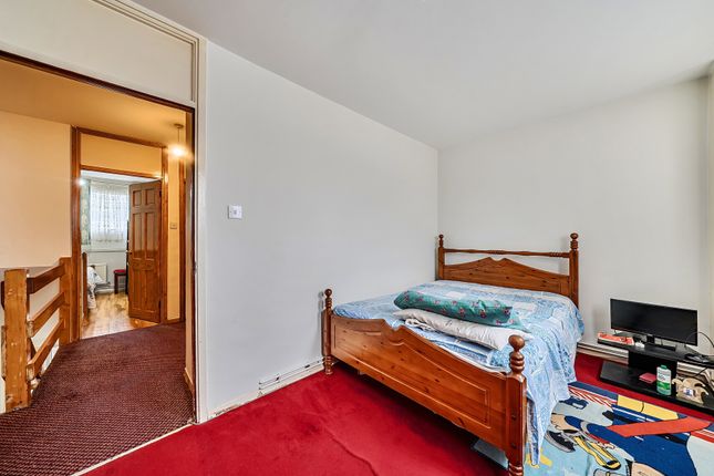 Flat 4, Bookham Court,, Phipps Bridge Road, Mitcham photo 5