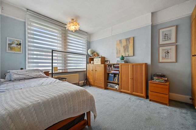 2, Lance Road, Harrow photo 4