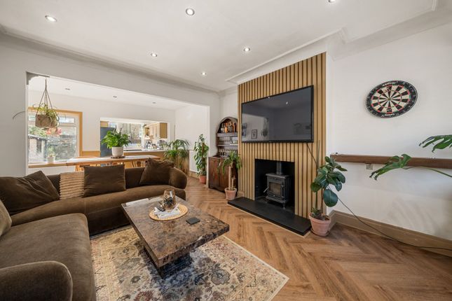 15, Carr Street, Brighouse photo 4