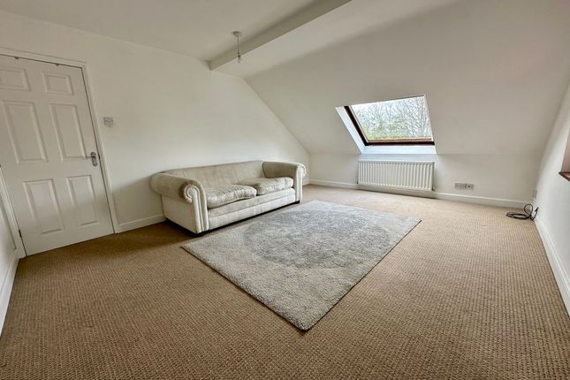 Flat to rent in Priory Road, Field House Priory Road