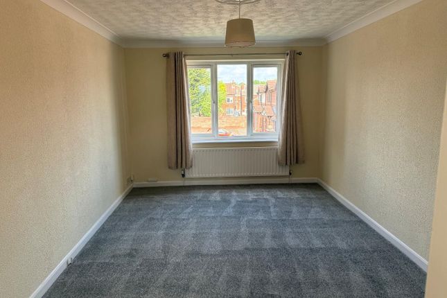 24, Henley Court, Gainsborough photo 2