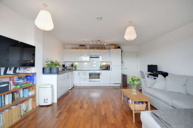 52-54 Thurston Road, London photo 3