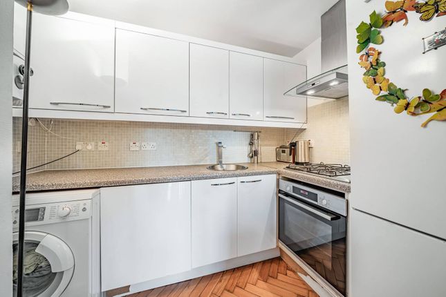 Flat for sale in Alpha House, Clapham, London