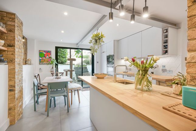 56a Oakfield Road, London photo 3