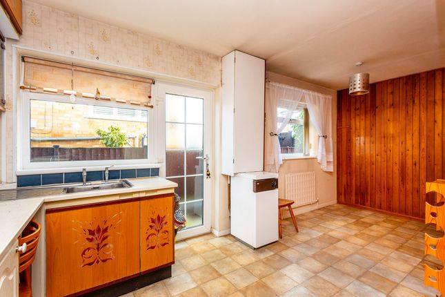 42, Meadow Walk, Higham Ferrers photo 4