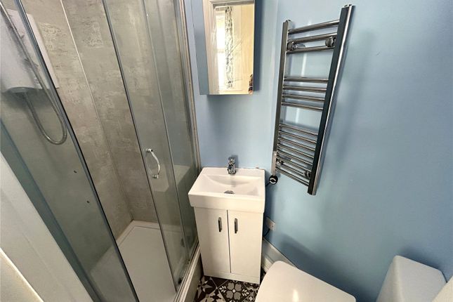 Flat 2, 22, The Avenue, Devon photo 5